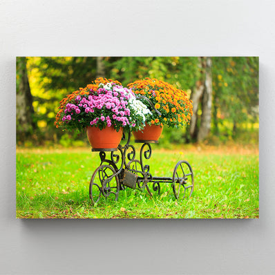 Tablou Canvas - Bicicleta decorativa si crizantame