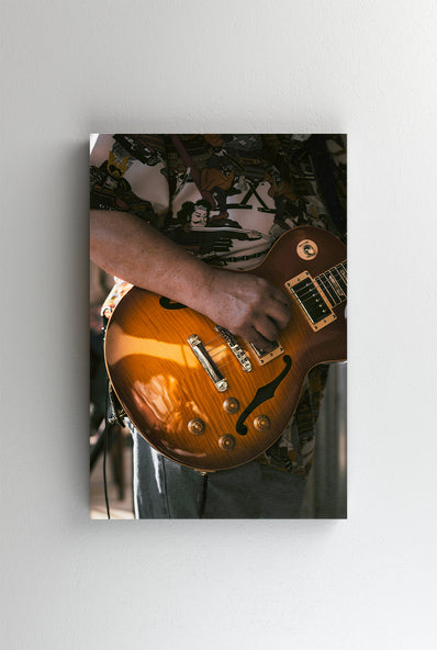 Tablou Canvas - Cantaret muzica country - Detaliu chitara