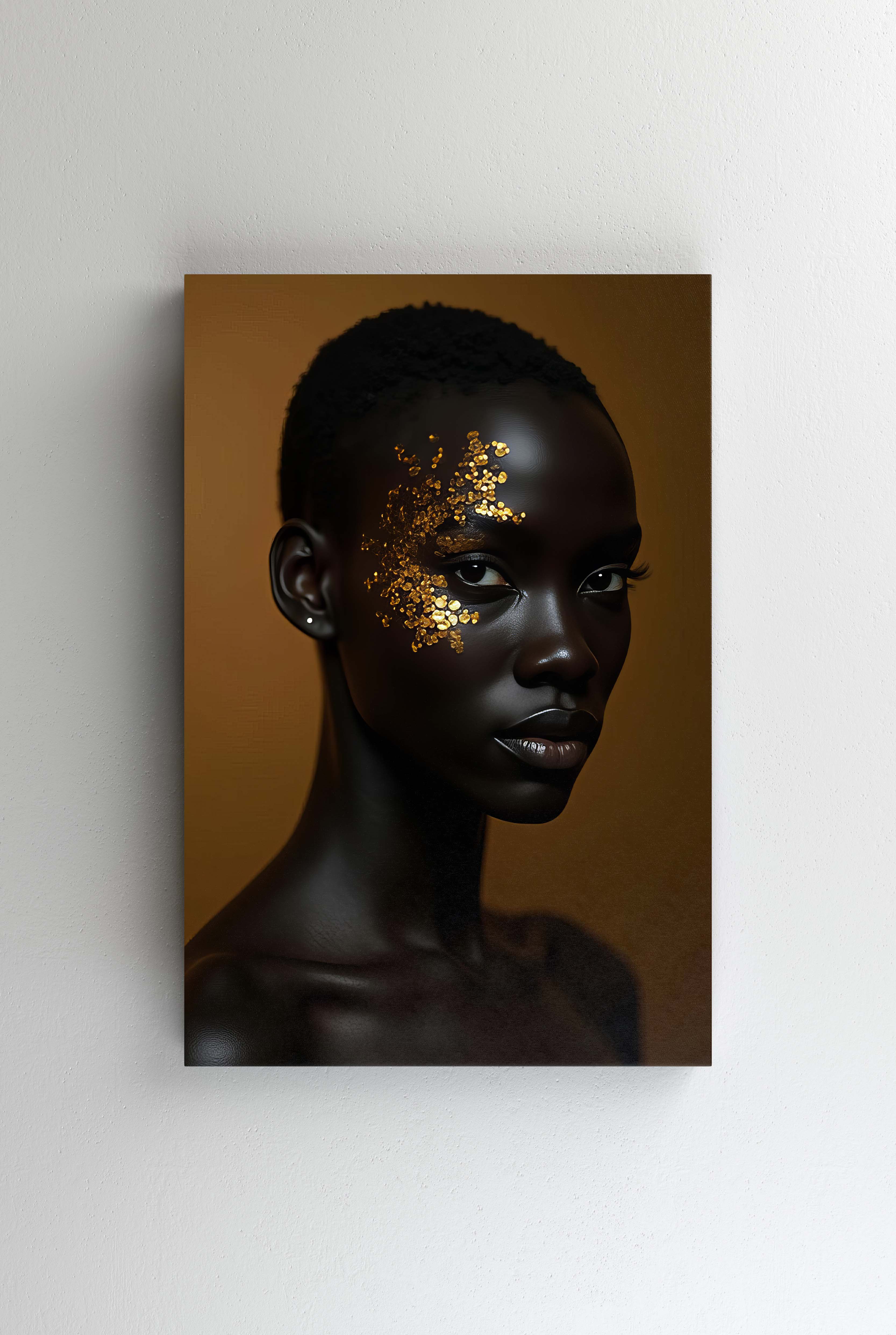 Tablou Canvas - Femeie africana tunsa scurt cu fulgi de aur