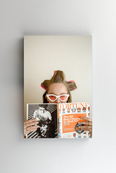 Tablou Canvas - Femeie la salon vintage